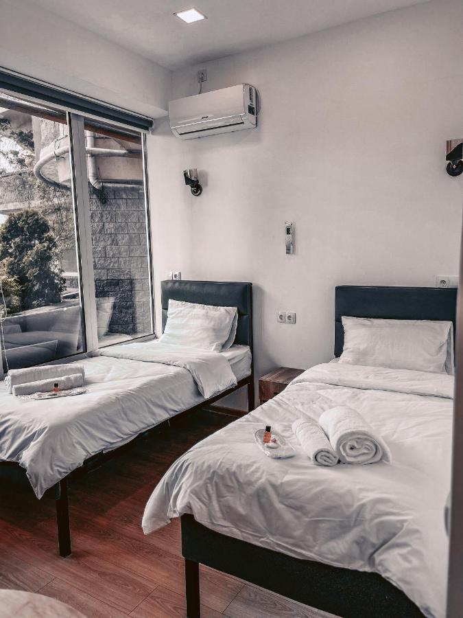 Apple Cozy Hotel Tbilisi Buitenkant foto
